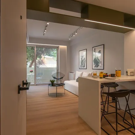 Live In Style Apartment *