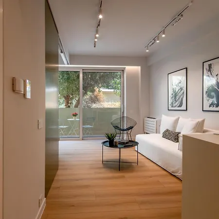 Live In Style Apartment *